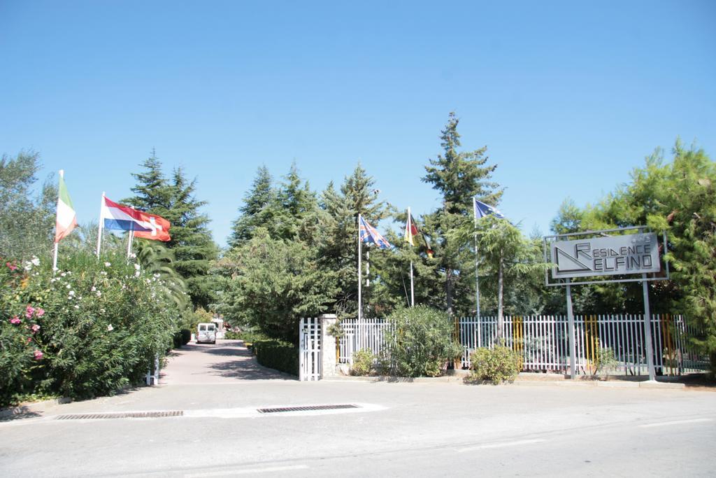 Villaggio Turistico Residence Delfino Vieste Exterior photo