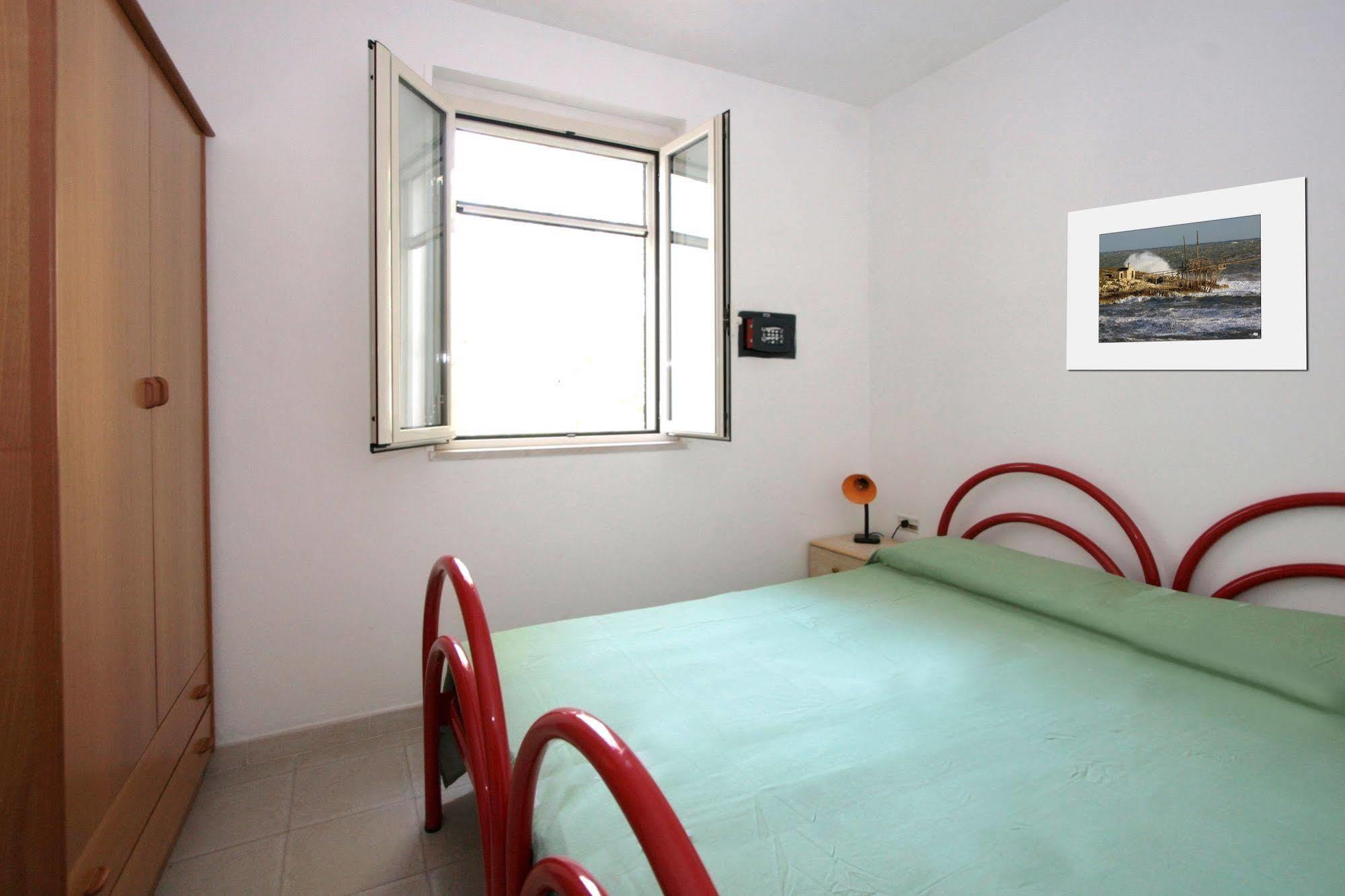 Villaggio Turistico Residence Delfino Vieste Exterior photo