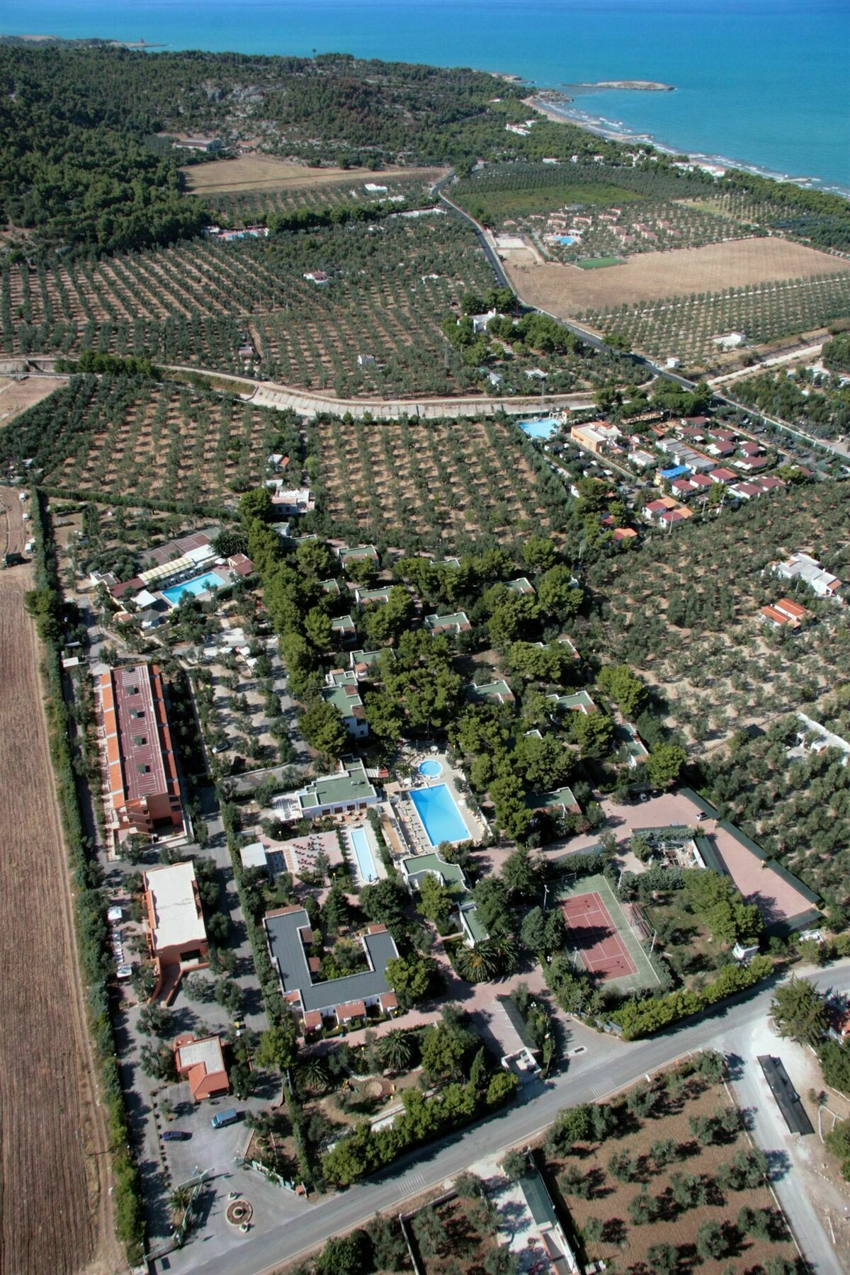 Villaggio Turistico Residence Delfino Vieste Exterior photo